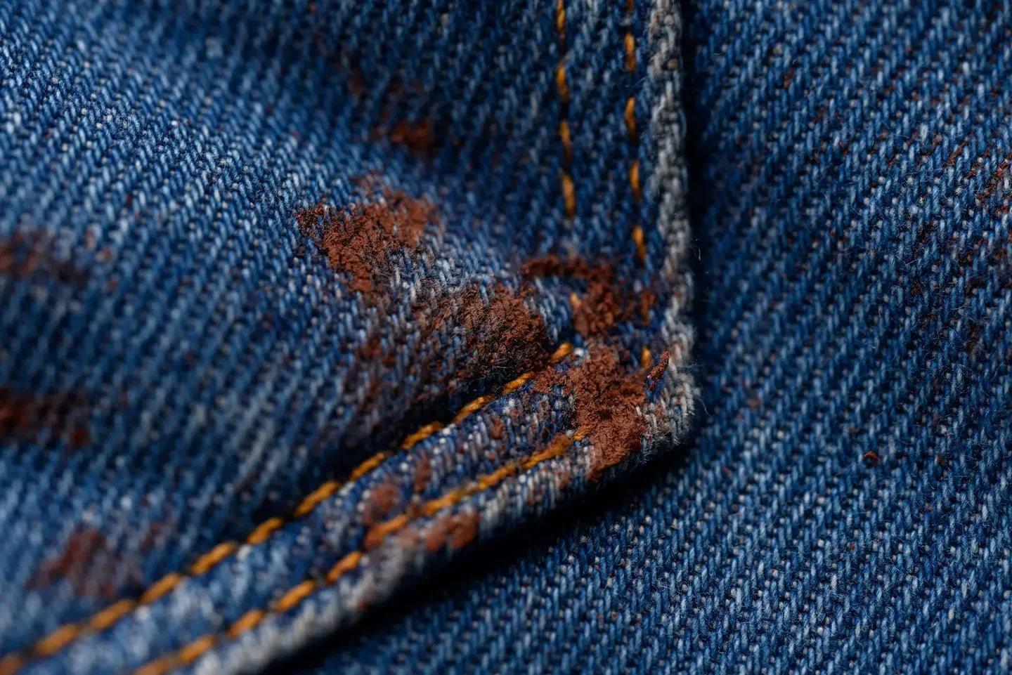 Como Remover Manchas de Ferrugem das Suas Roupas