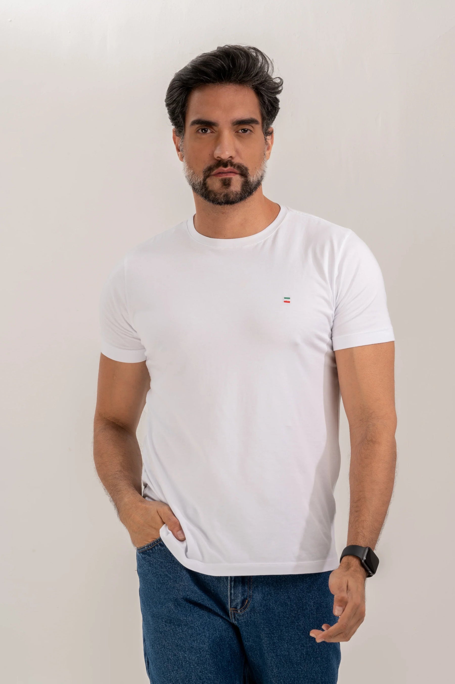 Camiseta Premium Algodão Egípcio com Logo Slim