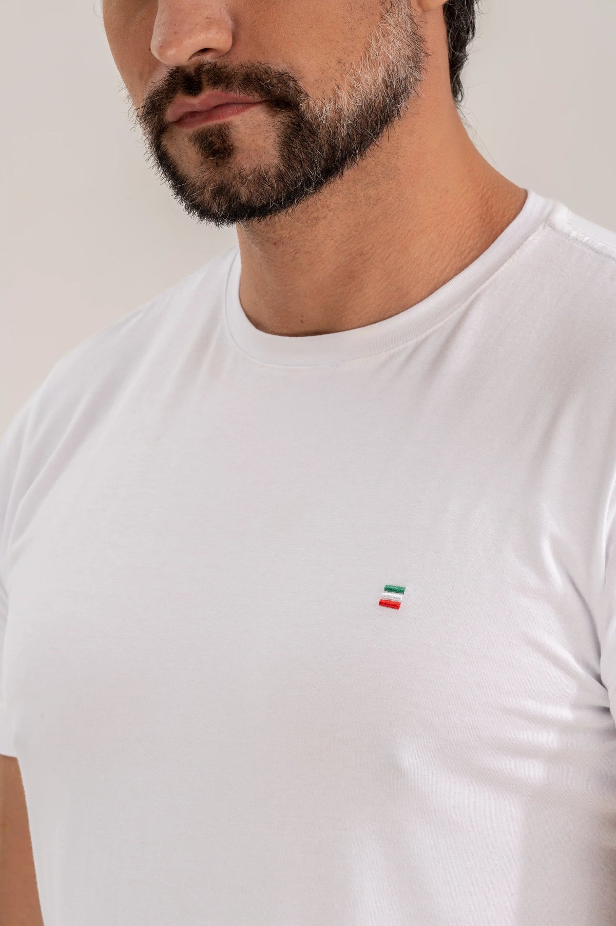 Camiseta Premium Algodão Egípcio com Logo Slim