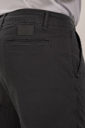 Calça Chino Premium Sarja Slim