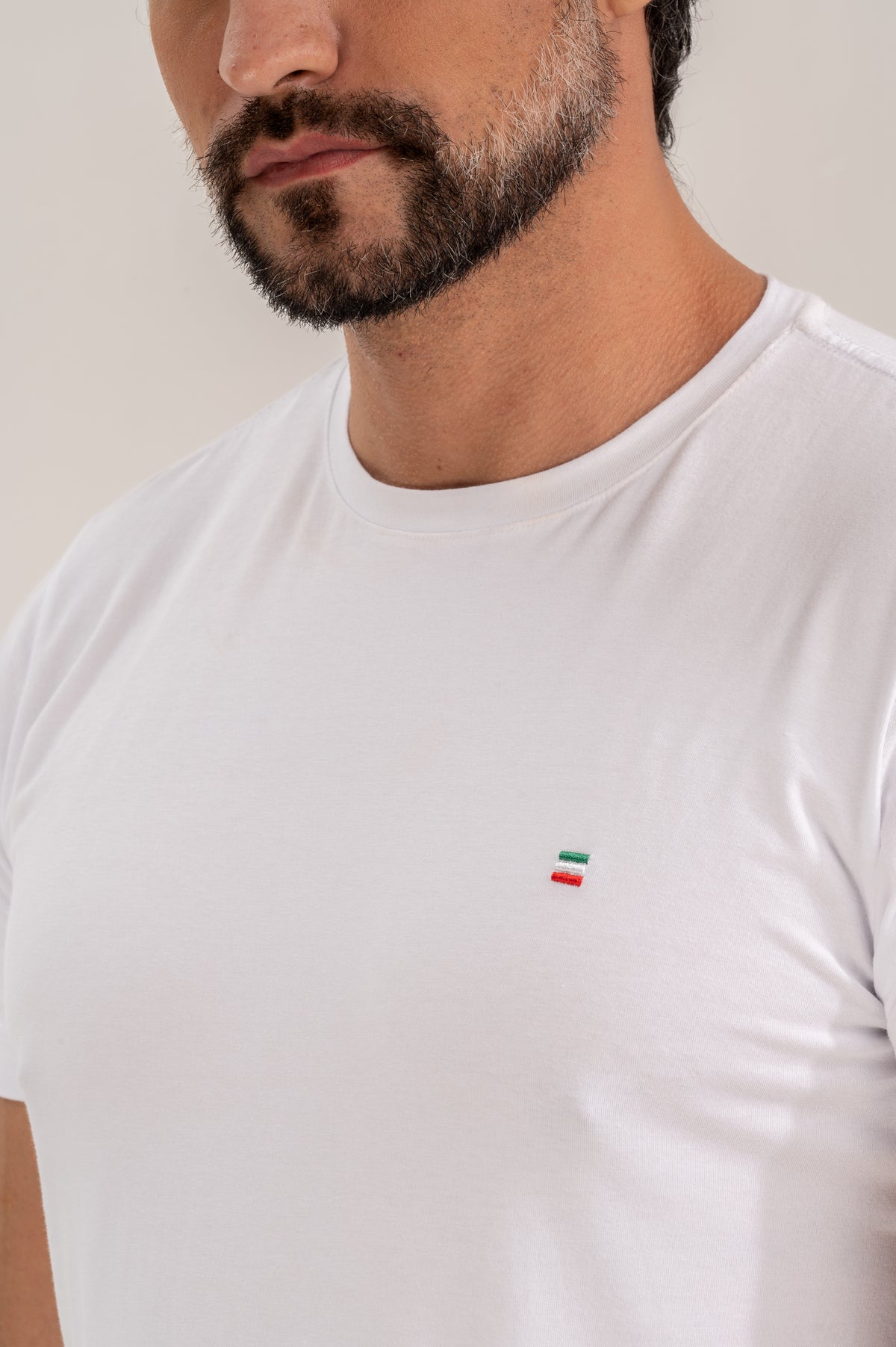Camiseta Premium Algodão Egípcio com Logo Slim